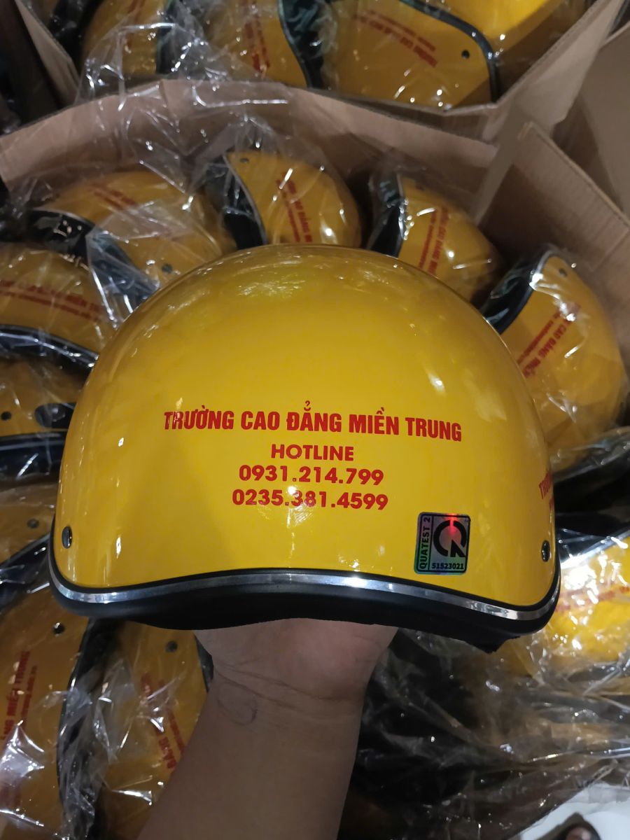 Đặt mũ bảo hiểm in logo doanh nghiệp theo yêu cầu – Quà tặng quảng bá thương hiệu hiệu quả