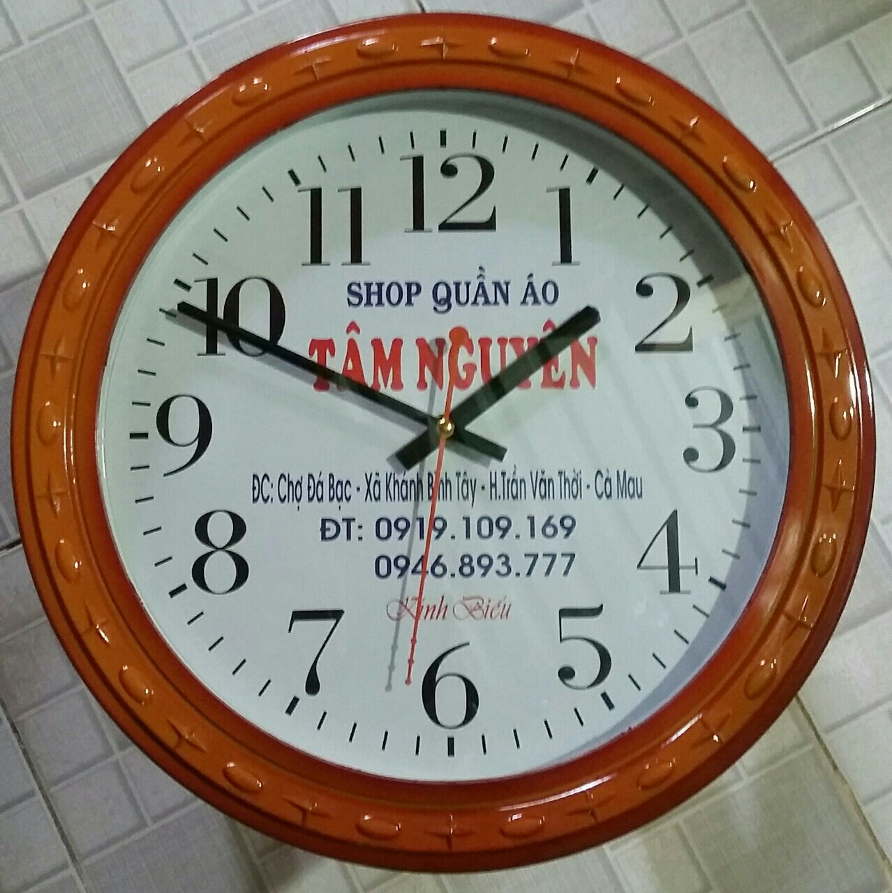 quà tặng đồng hồ tám nguyên