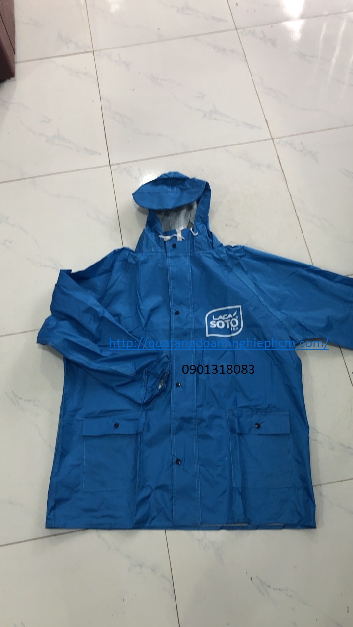 áo mưa bộ vải dù trơn in logo thương hiệu LACA SOTO