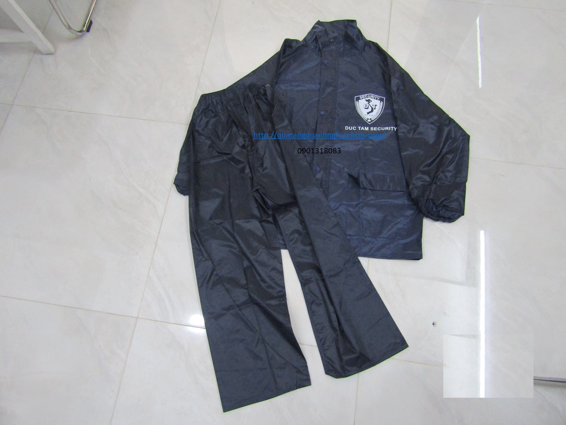 công ty sản xuất áo mưa theo yêu cầu đức tâm security