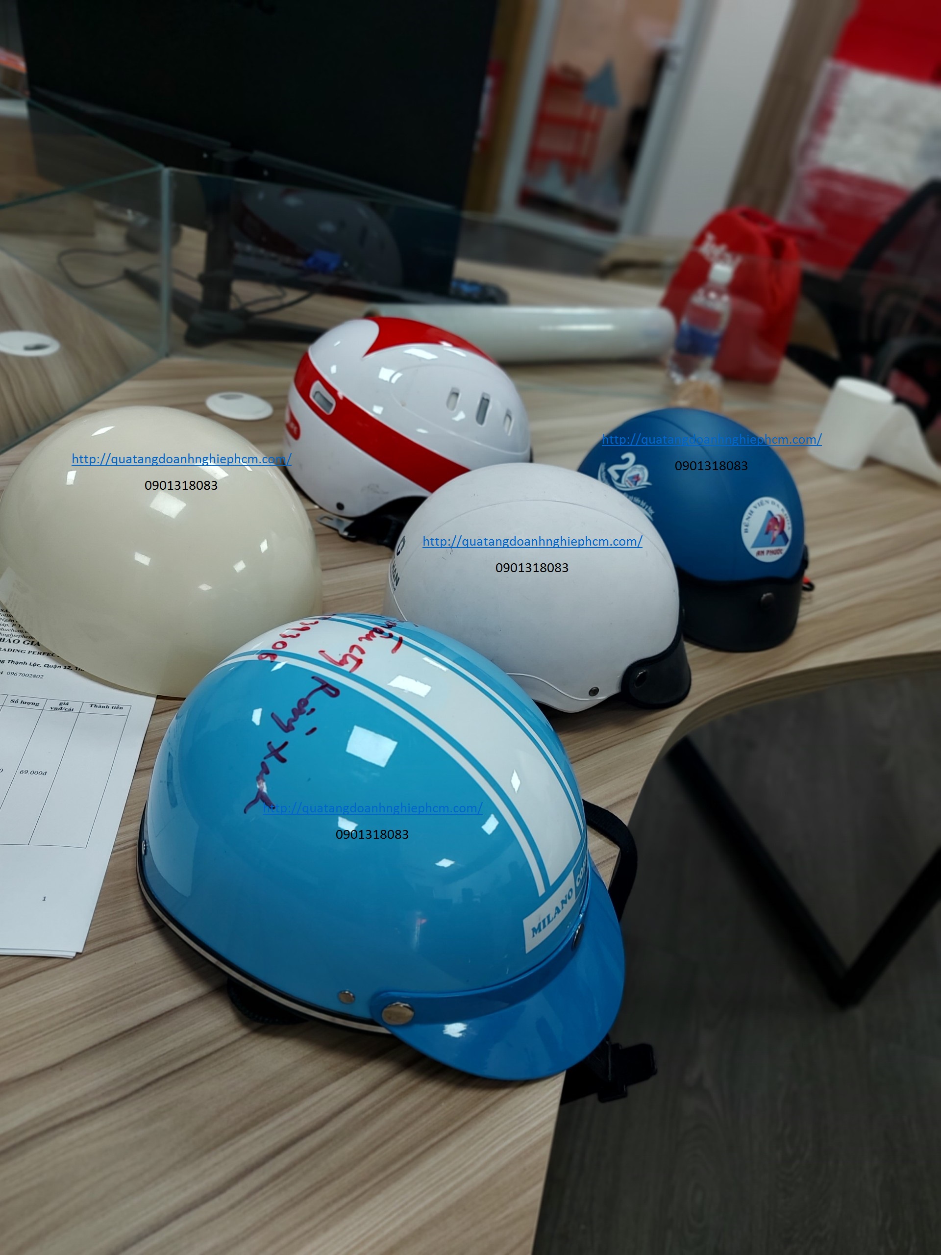 nhận sản xuất nón bảo hiểm theo yêu cầu làm quà tặng 2023