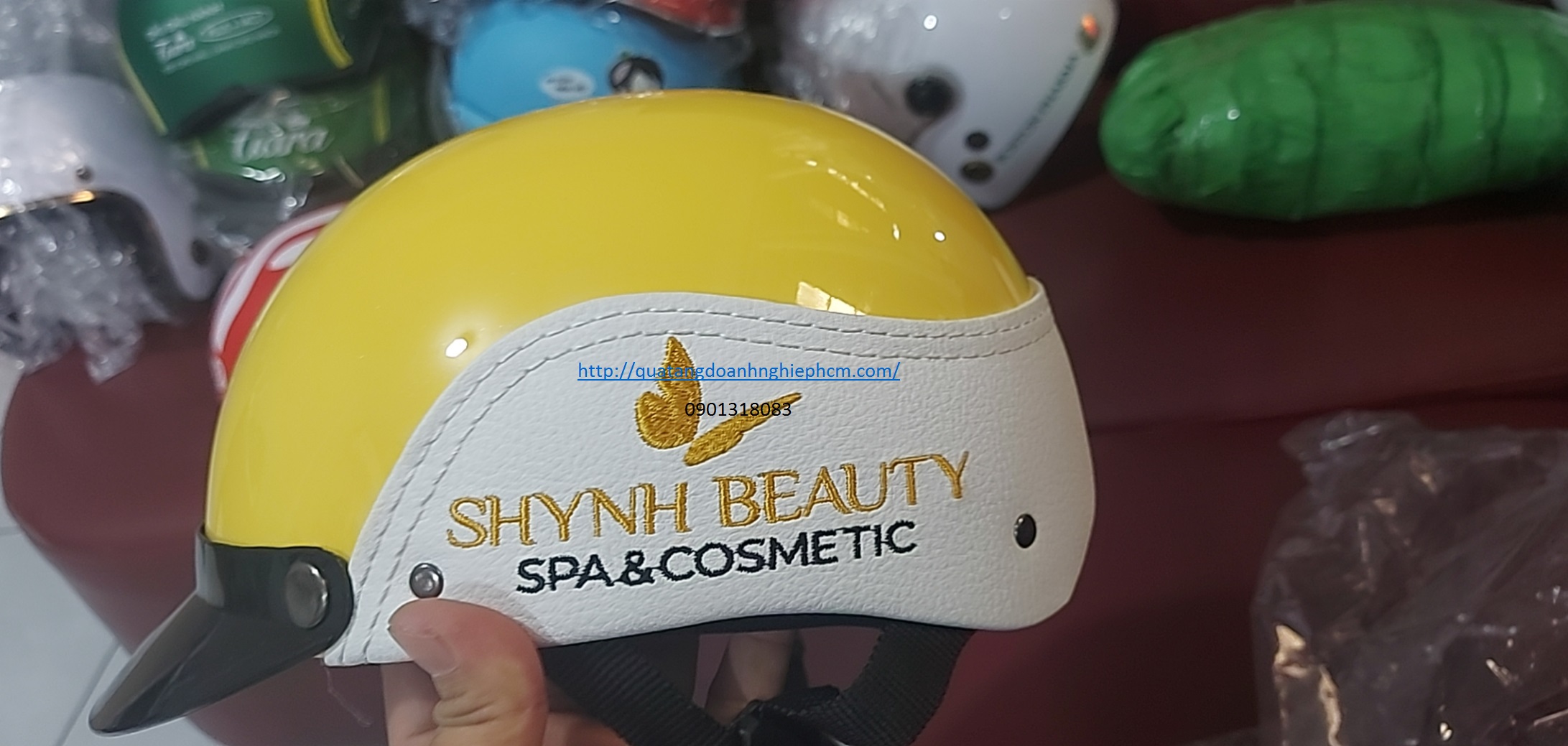 nón bảo hiểm kiểu op da thêu logo theo yêu cầu spa SHYNH BEAUTY