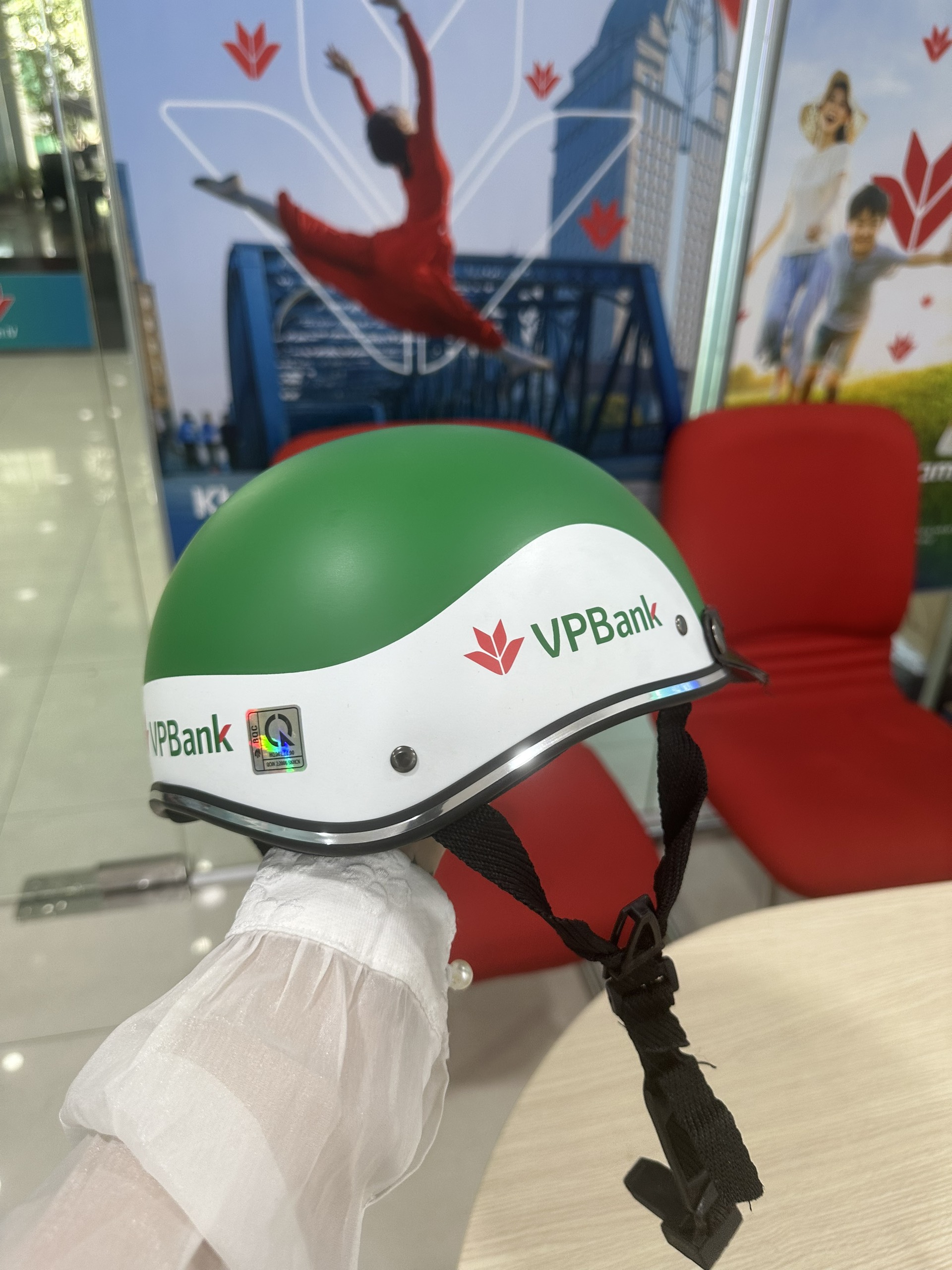nón bảo hiểm vp bank xanh trắng-rx09999